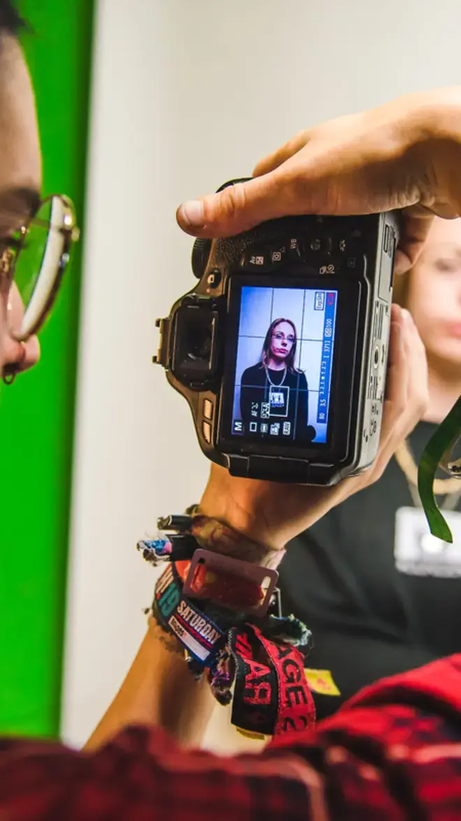 VisCom_studente_fotografie_800x800.jpg