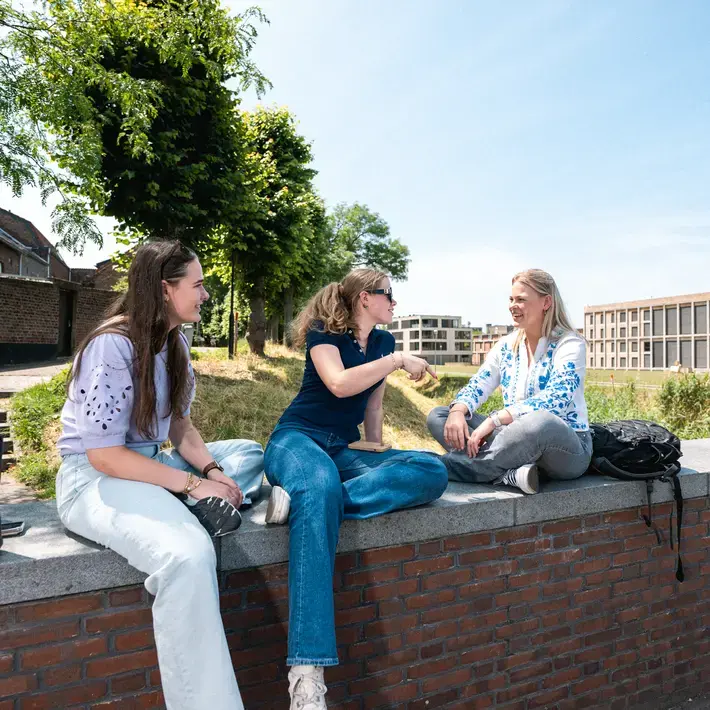 119_Park-Bankje-Koffie-Zuyd-Hogeschool_Sittard.jpg Park Bankje Koffie Zuyd Hogeschool Sittard